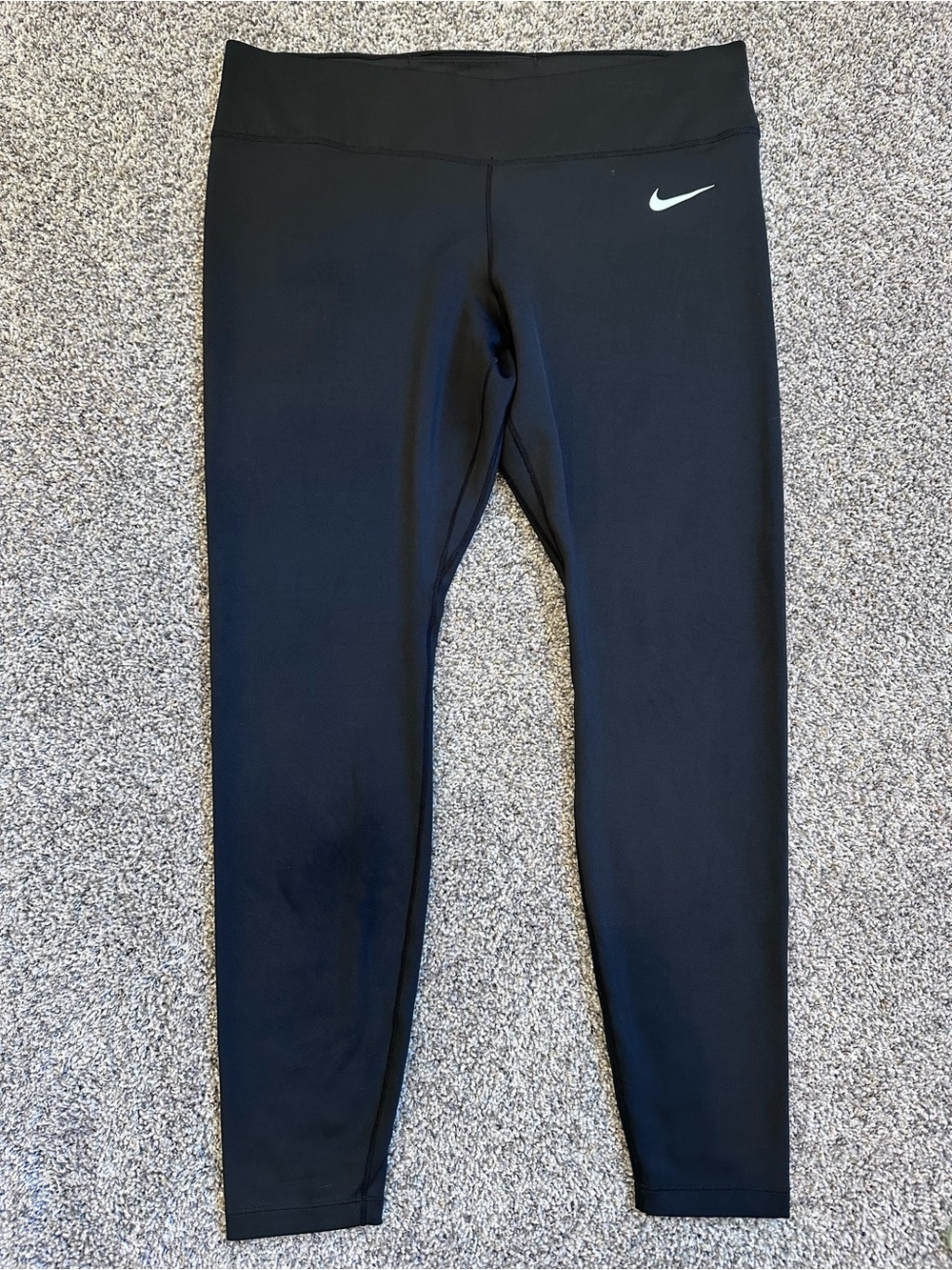 Nike Women’s Black Dri-Fit Athletic Leggings with Swoosh